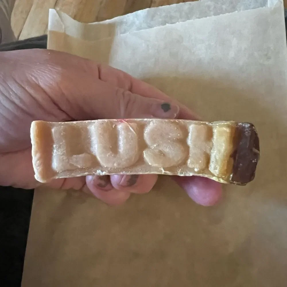 Lush honey washed